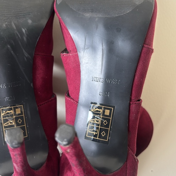 Nine West Bordeaux Open Design Heels with Back Zipper - Picture 9 of 10